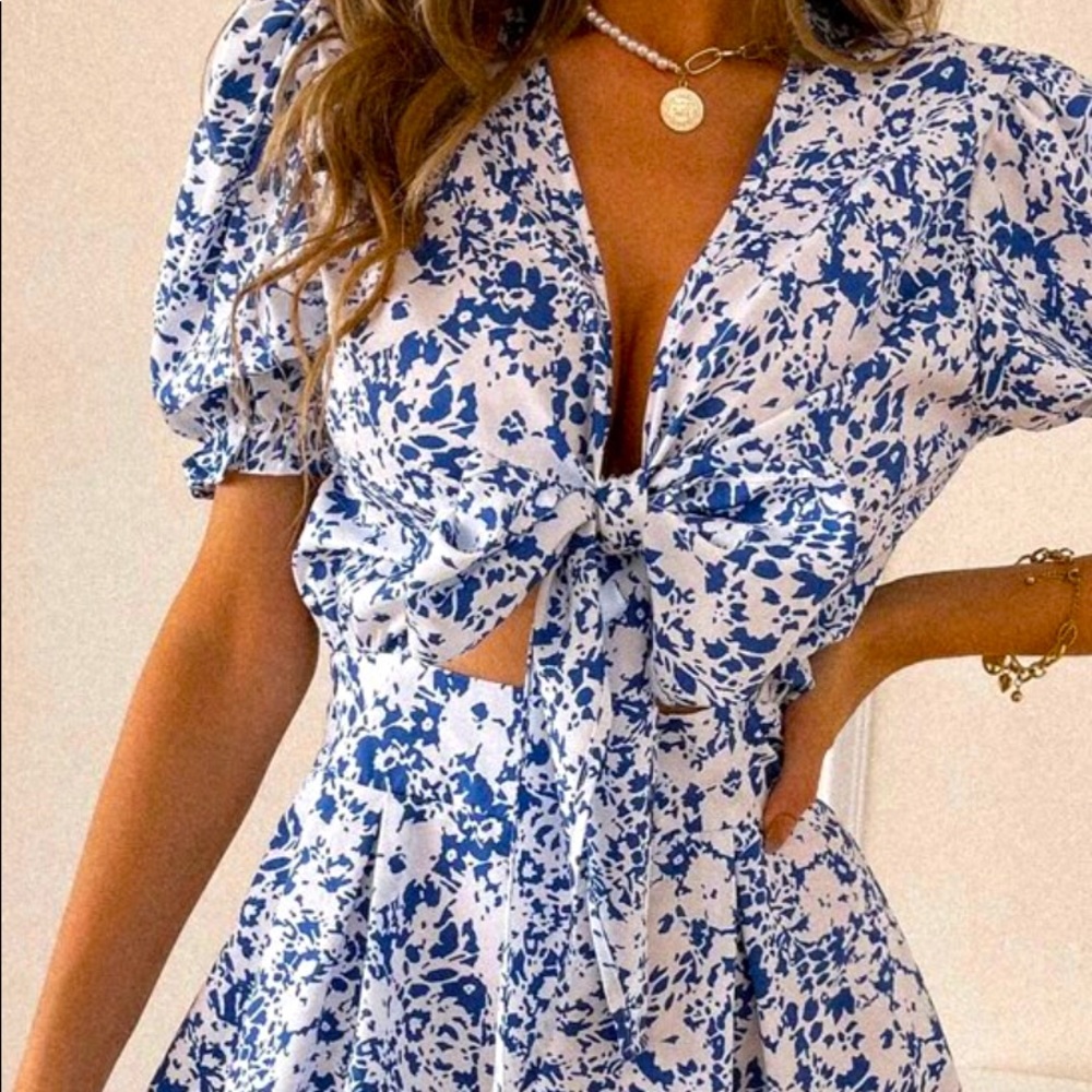 Shein Allover Print Plunging Neck Bow Dress